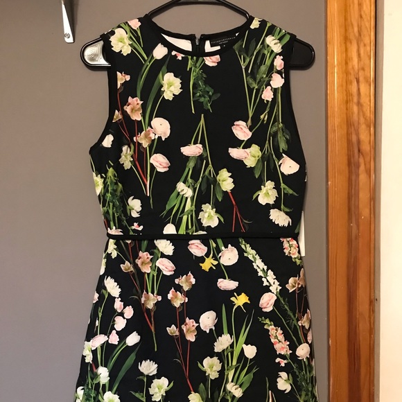Victoria Beckham for Target Dresses & Skirts - Victoria Beckham for Target Patterned Mini Dress
